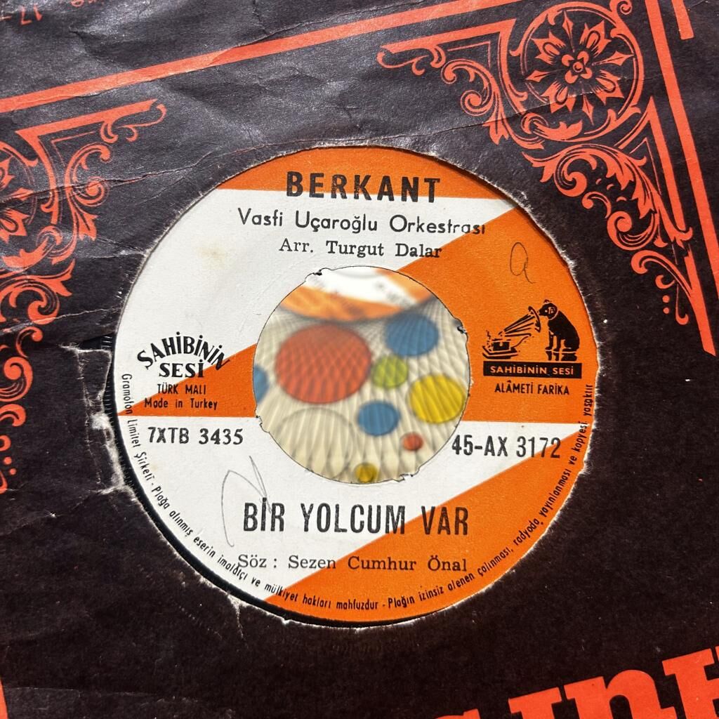 Berkant, Vasfi Uçaroğlu Orkestrası – Ah Bekarlık, Ah Sultanlık / Bir Yolcum Var 45LİK