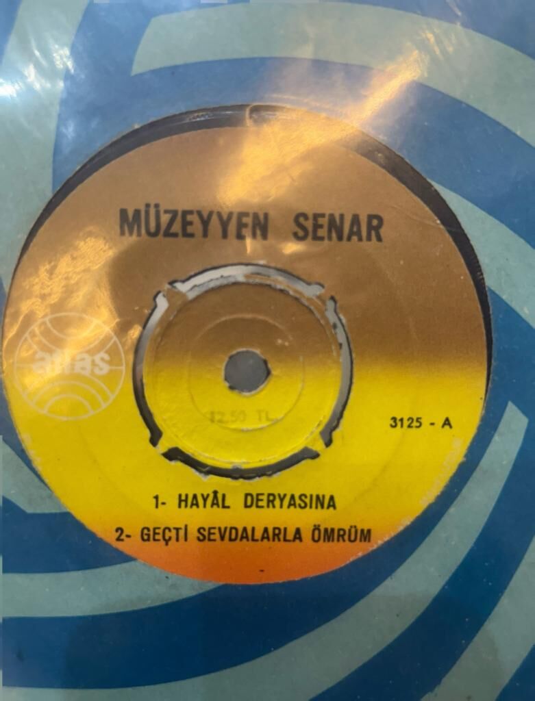Müzeyyen Senar – Hayal Deryasina / Gecti Sevdalarla Omrum / Nerelerde Kaldin / Gozemi Geldin 1973 BASKI 4 ŞARKILI 45LİK