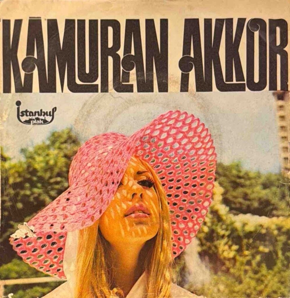 Kamuran Akkor – Olur Mu Dersin / Bilemem Bilemem 45'lik