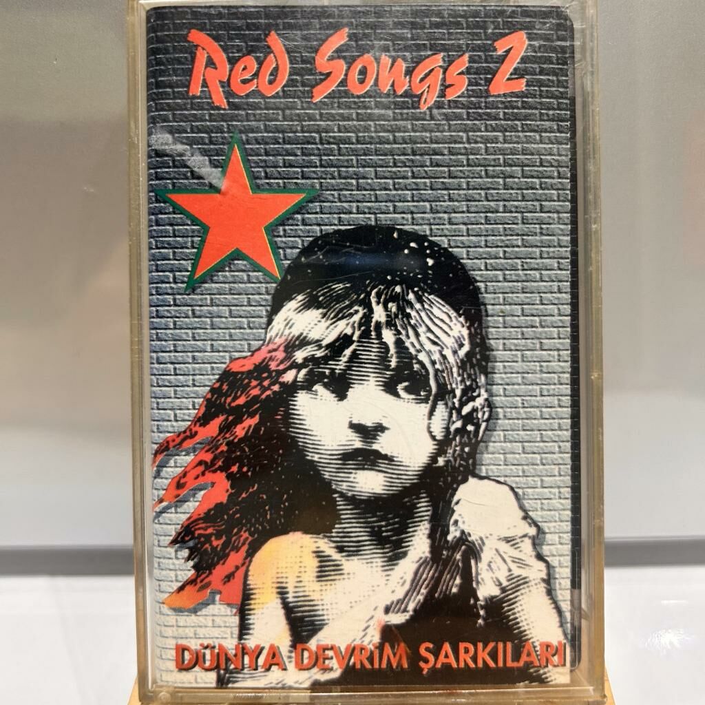 RED SONGS 2 / DÜNYA DEVRİM ŞARKILARI  KASET