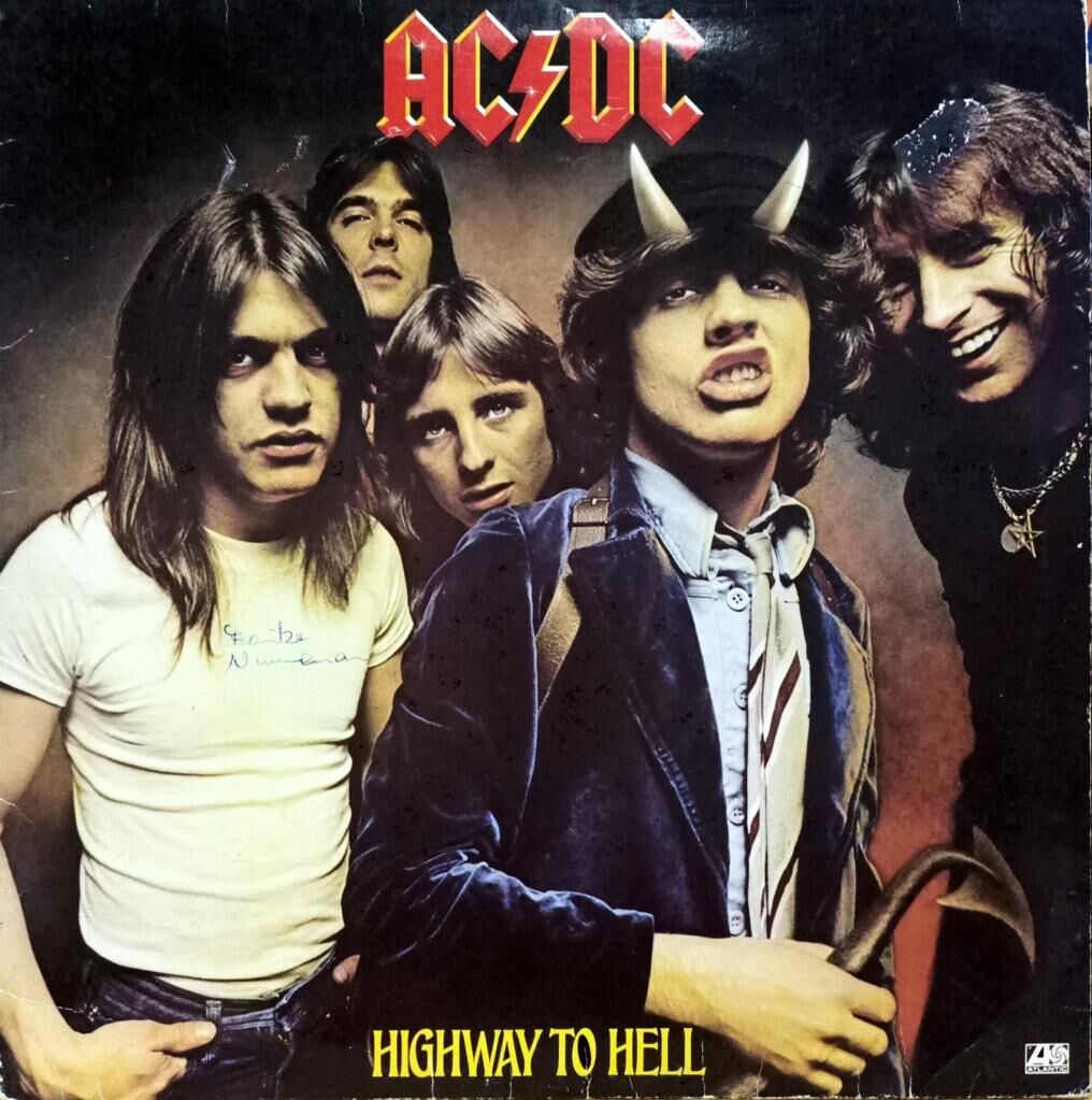 AC/DC – Highway To Hell