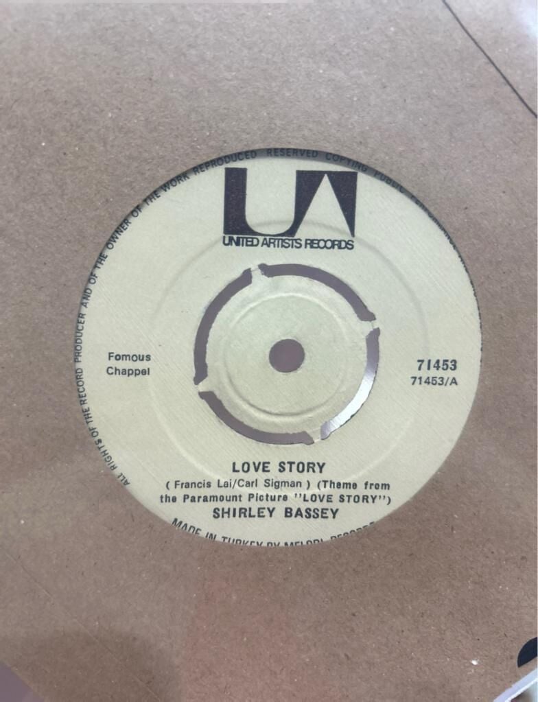Shirley Bassey - Love Story/For the Love of Him