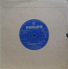 Juanito  – Kıskanmak Kabahat Mi ? / Arkadaşımın Aşkısın 45'lik