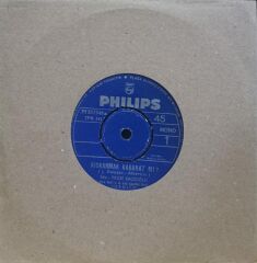 Juanito  – Kıskanmak Kabahat Mi ? / Arkadaşımın Aşkısın 45'lik