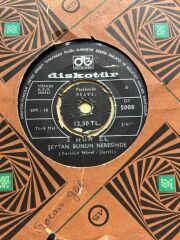 3 Hür-El ‎– Ve Ölüm / Şeytan Bunun Neresinde? 1970 BASKI 45LİK