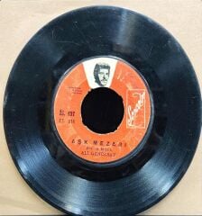 Ali Gencebay - Bir Şarkı Yazdım Sana / Aşk Mezarı 45'lik