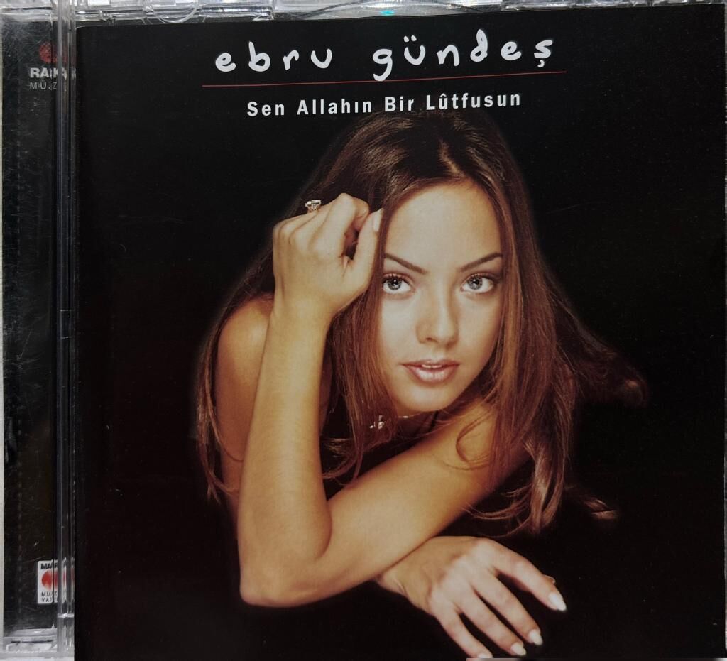 Dikkat CD Ebru Gündeş-Sen Allahın Bir Lutfusun CD