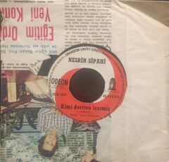 Nesrin Sipahi – Veda / Kimi Dertten İçermiş (Sarhoş) 45'lik,