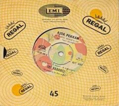 Ajda Pekkan – Bang, Bang / İki Yabancı 45'lik