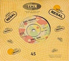 Ajda Pekkan – Bang, Bang / İki Yabancı 45'lik