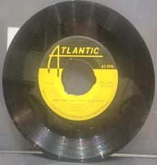 The Coasters – Yakety Yak / Zing! Went The Strings Of My Heart 45'lik