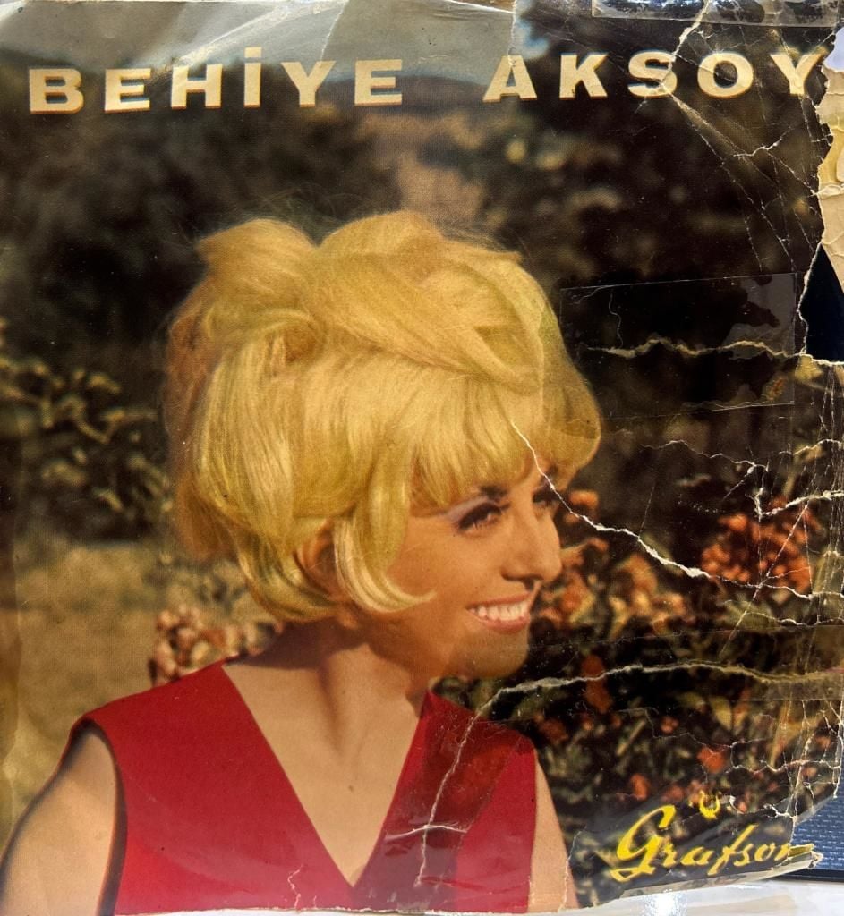 Behiye Aksoy ‎– Bülbülün Çilesi / Kederli Günlerim DÖNEM BASKI 45LİK
