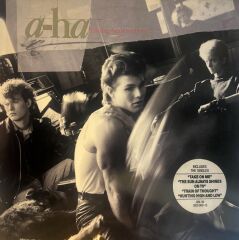 a-ha – Hunting High And Low - take on me , the sun always shines on tv bu albümde 1985 BASKI LP
