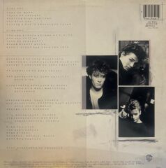 a-ha – Hunting High And Low - take on me , the sun always shines on tv bu albümde 1985 BASKI LP