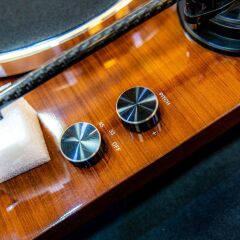 Public Kingdom TT292 Ahşap DAHİLİ AMFİLİ AT3600 İĞNE ÜZERİNDE AMBALAJINDA SIFIR PİKAP