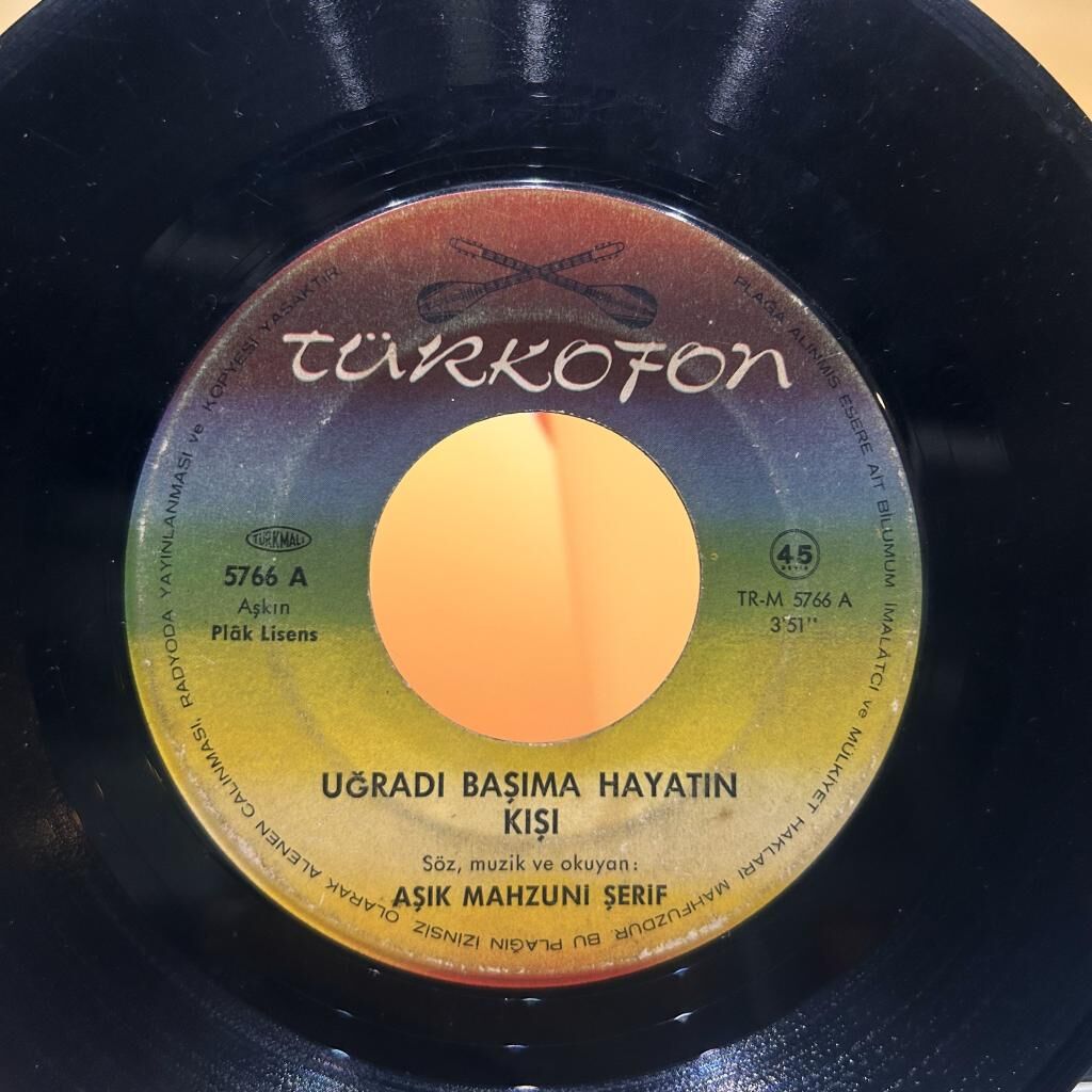 Aşık Mahzuni Şerif - Uğradı Başıma Hayatın Kışı / Sefil Feryadı 45lik