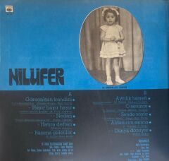 Nilüfer – Nilüfer '74 Göreceksin Kendini Başıma Gelenler Dünya Dönüyor Bu Albümde 1974 Baskı LP