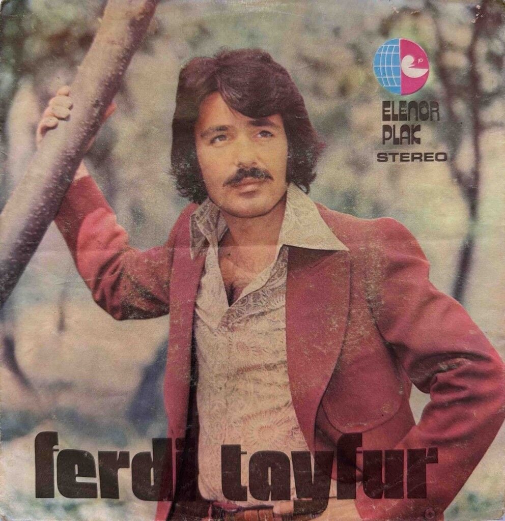 Ferdi Tayfur – Çeşme / Muhtaç Etme Beni 45'lik