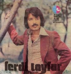 Ferdi Tayfur – Çeşme / Muhtaç Etme Beni 45'lik
