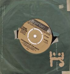Frank Sinatra – Strangers In The Night 45'lik