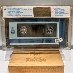 Emel Sayın ‎– Sevgisiz Yaşayamam KASET