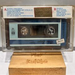 Emel Sayın ‎– Sevgisiz Yaşayamam KASET