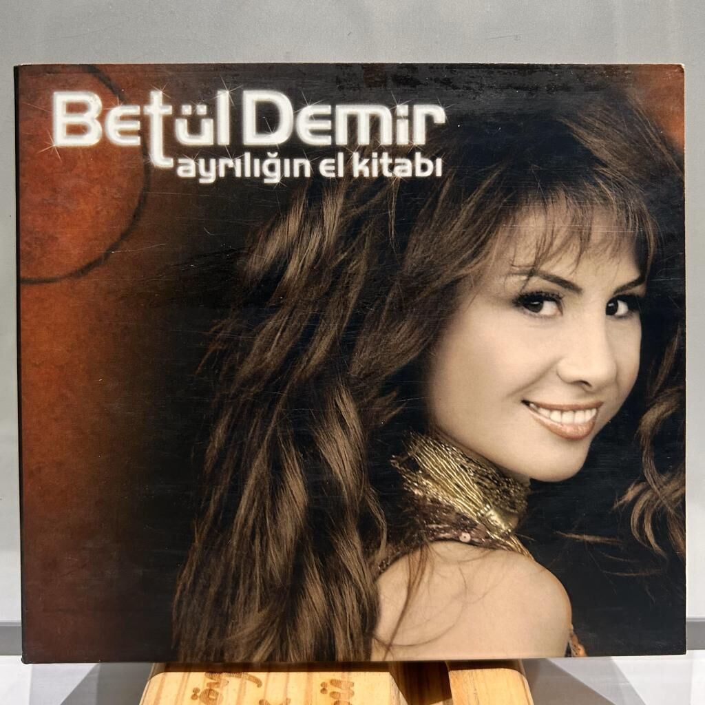 DİKKAT CD CD Betül Demir – Ayrılığın El Kitabı CD