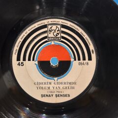 Şenay Şenses - Asker Yolu Beklerim / Giderim Giderim de Yolum Yan Gelir 45lik