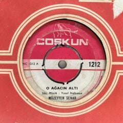 Müzeyyen Senar – O Ağacın Altı / Ben Garibim 45LİK