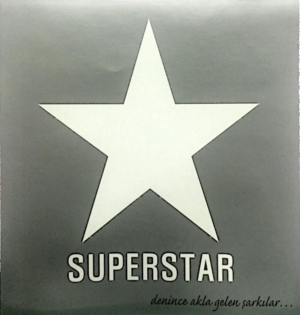Dikkat CD  Superstar Denince Akla Gelen Şarkılar