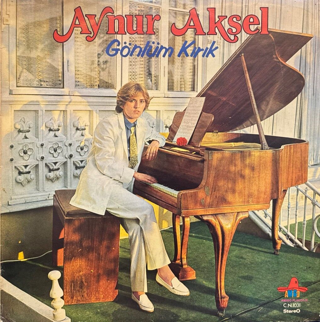 Aynur Aksel – Gönlüm Kırık