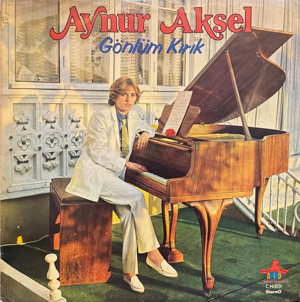 Aynur Aksel – Gönlüm Kırık