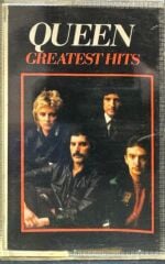 DİKKAT KASET !!! Queen – Greatest Hits Kaset