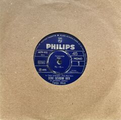 Tanju Okan – Seni Sevdim Ben / Güzel Yok Mu İnsafın? 45'lik