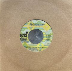 Suna Artun Poyraz & Emin Fındıkoğlu Ork – Yanımdaki Gölgen (The Shadow Of Your Smile) / Ben Senin Kuklan Değilim (Puppet On A String) 45'lik