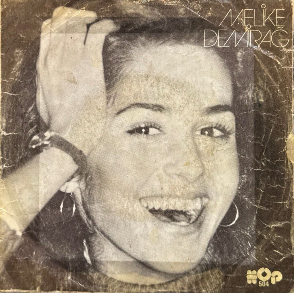 Melike Demirağ – Ninni / Ağlamak Ayıp Değil 45'lik